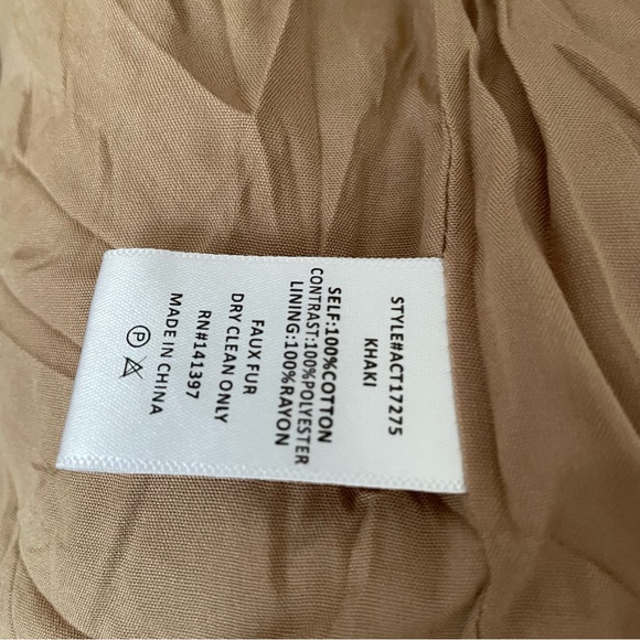 NWOT ASTR The Label Nadine Quilted Faux Shearling Jacket size S in Khaki - Picture 16 of 16